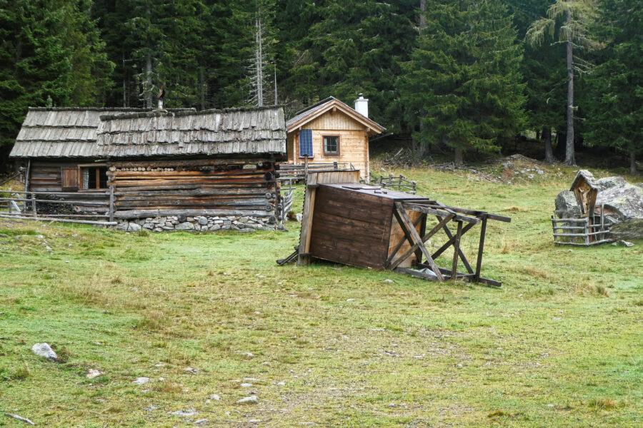 Bodenhüttl – endlich der Straße entkommen (und dem rabiaten Hirsch?). Foto: Karl Plohovich