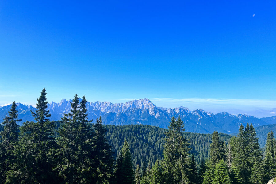 Ausblick von der Kapelle. Foto: Birgit Matzinger