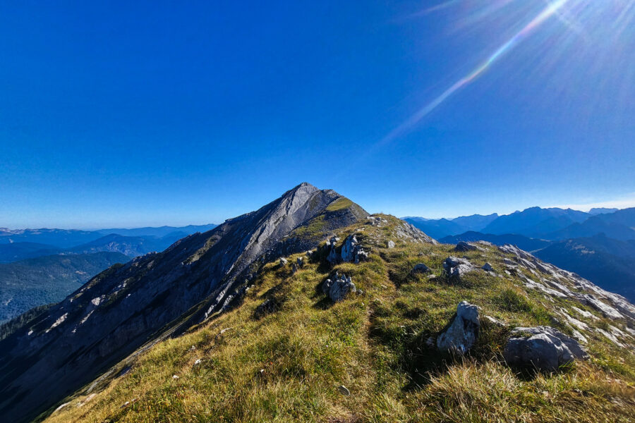 Blick Richtung Krapfenkarspitze (2.109 Meter). Foto: Anna, POW AT