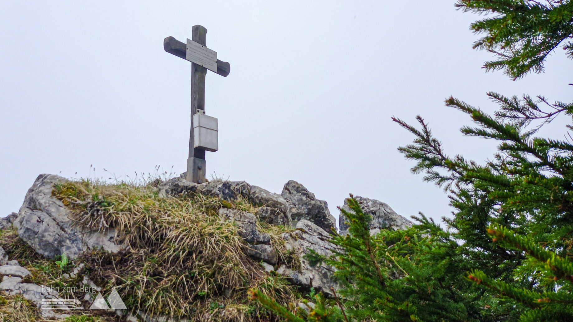 Schoberstein (1.556 Meter). Bei schönem Wetter bestimmt ein feiner Aussichtspunkt. Foto: Martina Friesenbichler