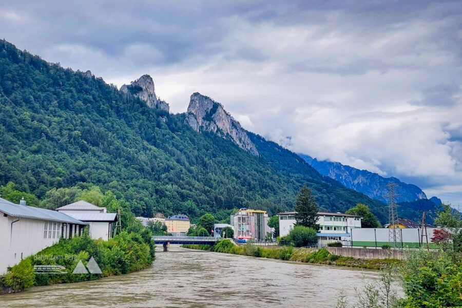 Blick auf die Barmsteine von Hallein. Foto: Alice Frischherz