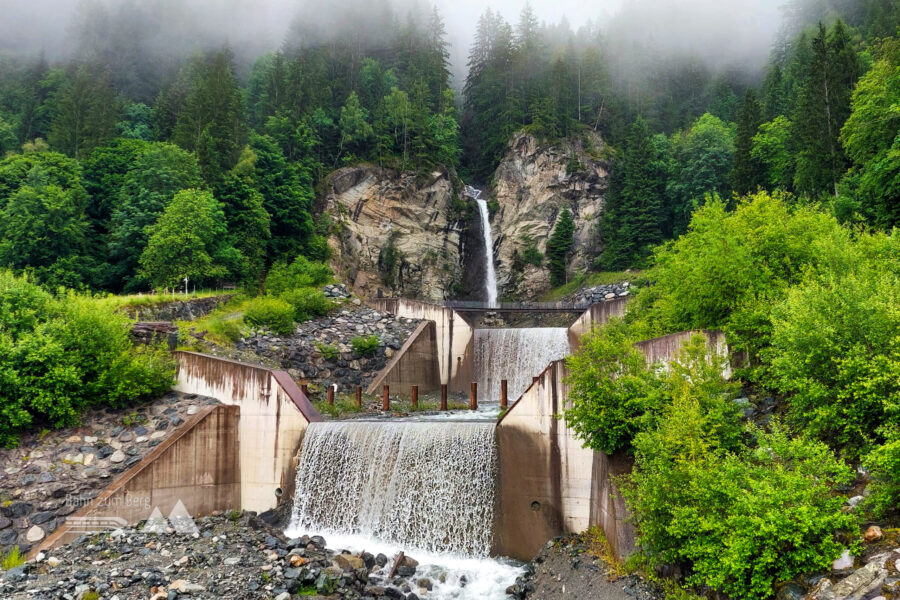 Blick zurück auf den Balbierfall mit zwei Kaskaden im Balbierbach. Foto: Alice Frischherz