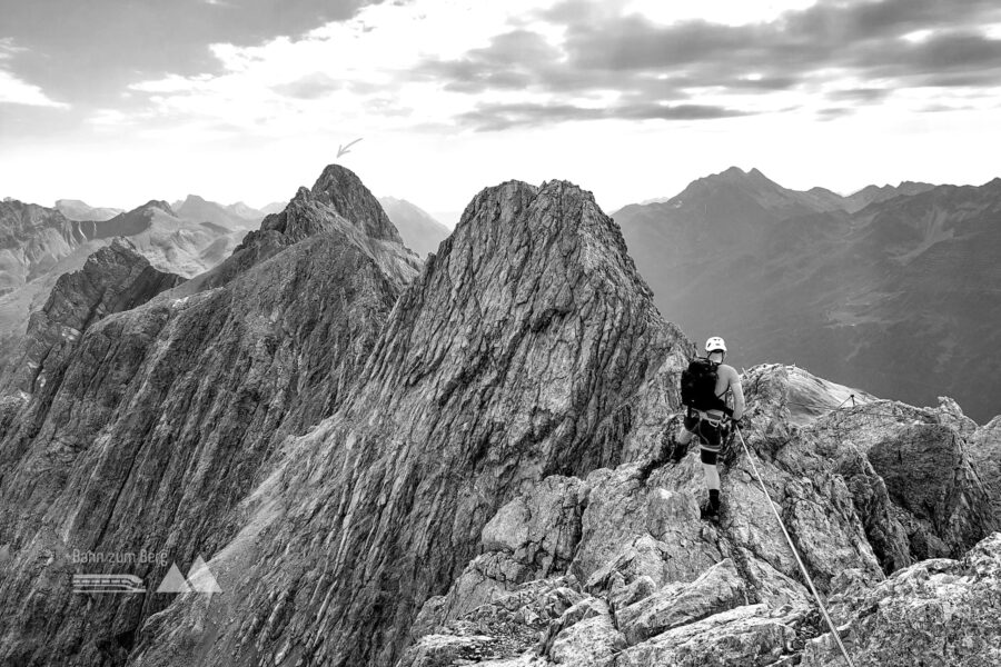 Die Weißschrofenspitze haben wir beim Klettern oft im Blick. Foto: Alice Frischherz