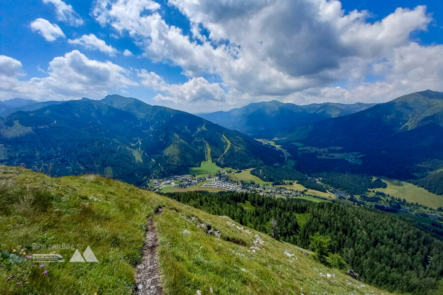 Links oberhalb der Skipisten von Hohentauern thront der Geierkogel. Foto: Martina Friesenbichler