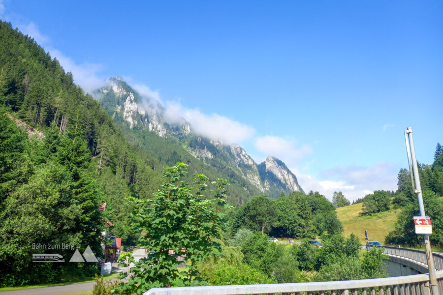 Erster Blick auf mein Tagesziel und zweite Einstiegsmöglichkeit in die MTB-Route. Foto: Martina Friesenbichler