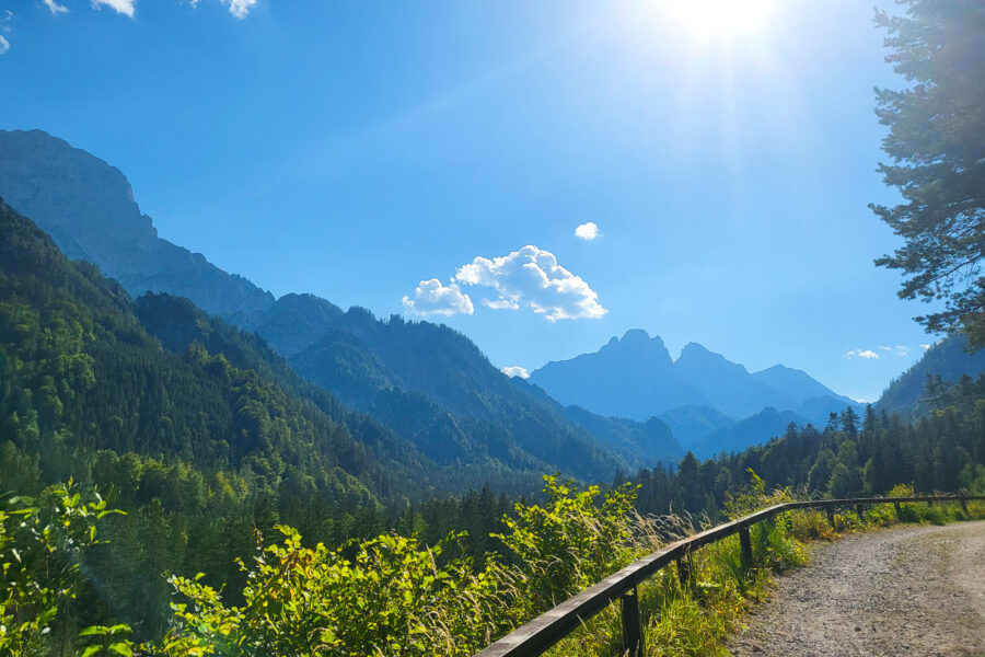 Die tolle Aussicht beginnt bei dieser Tour schon ganz unten. Hier zu sehen ist die Sillhouette des Admonter Reichensteins. Foto: Siebenbrunner, POW AT