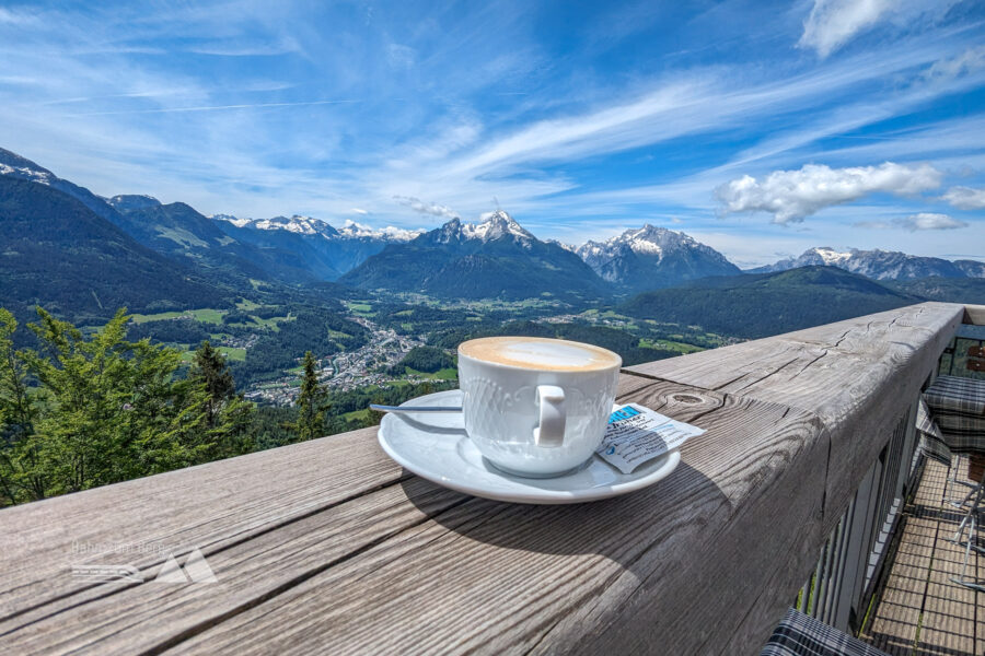 Cappuccino mit bester Aussicht. Foto: Maresa Brandner