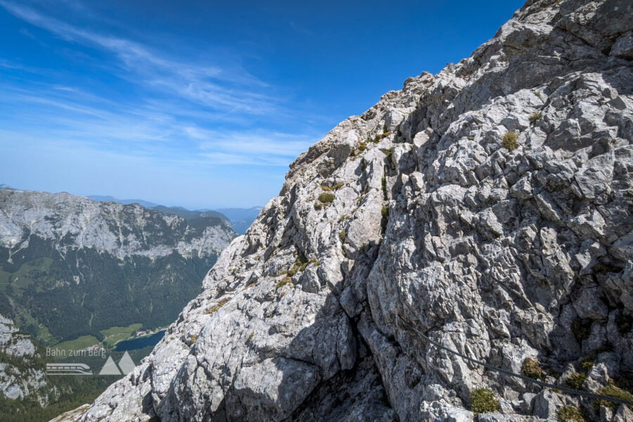 Die letzten 20 Höhenmeter sind wieder seilversichert. Foto: Maresa Brandner