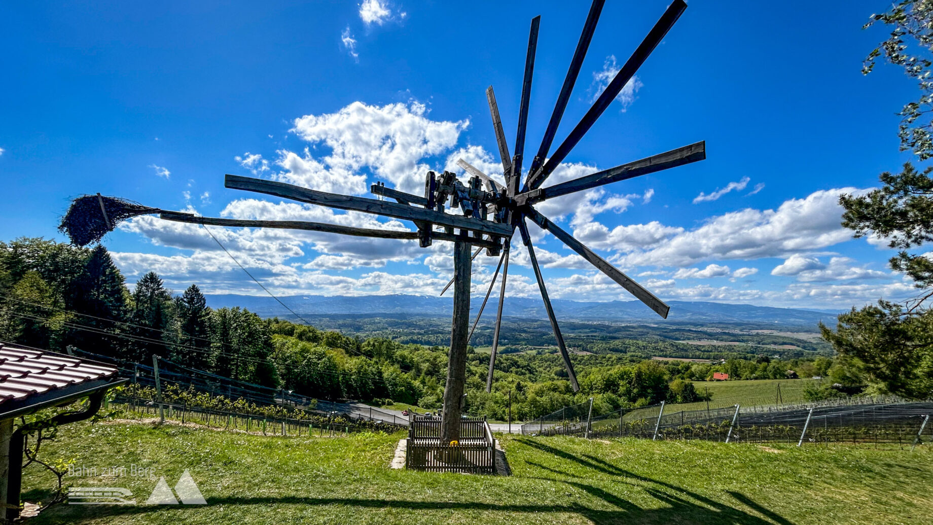 Der größte Klapotetz der Welt am Demmerkogel. Foto: David Kurz