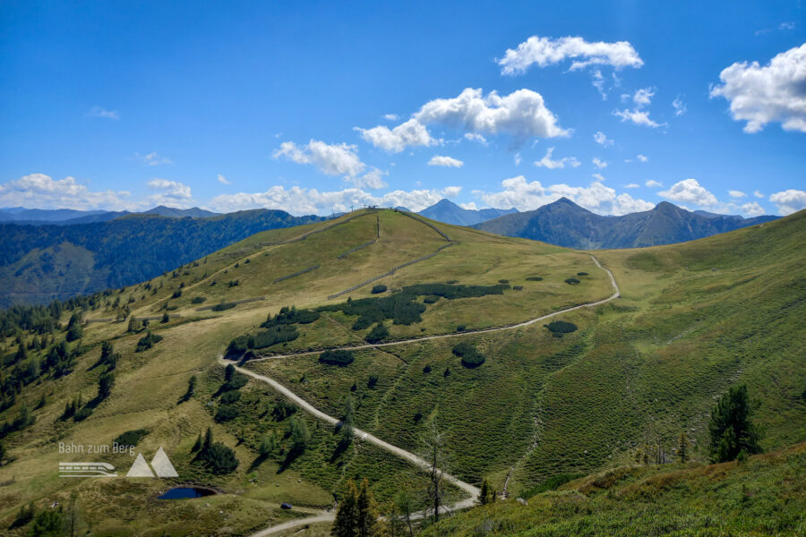 Blick zur Vorderkarbahn. Foto: Martina Friesenbichler