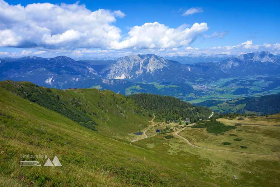 Blick ins Kar zur Galsterbergalm. Foto: Martina Friesenbichler