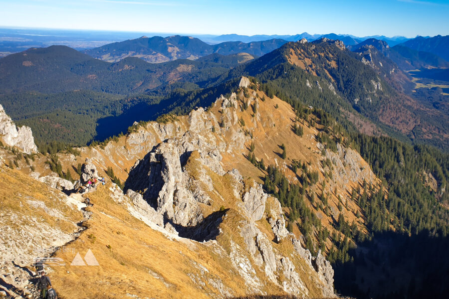 Blick zurück auf Hütte und Aufstiegsweg. Foto: Markus Büchler