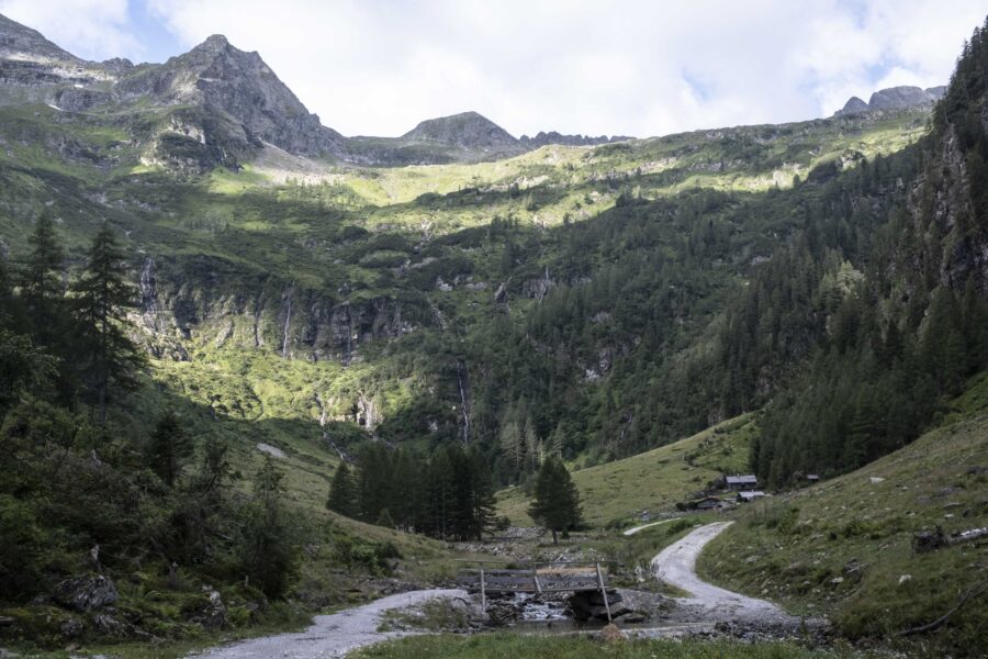 Ein letzter Blick zurück zur Putzentalalm. Foto: Birgit Reiter