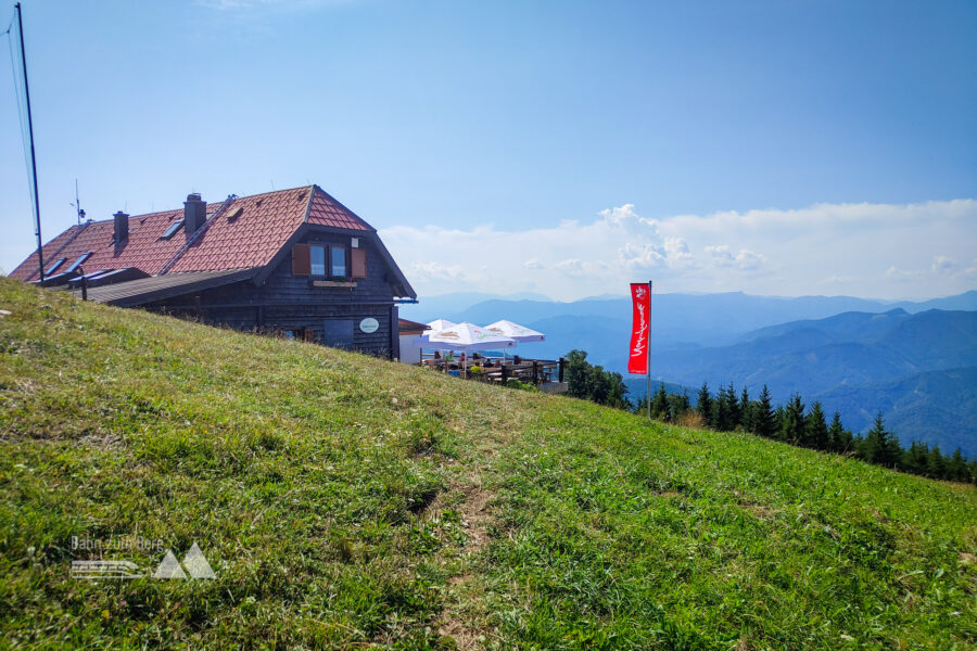 Die Traisner Hütte auf der Hinteralm (1.313 Meter). Foto: Simon Widy