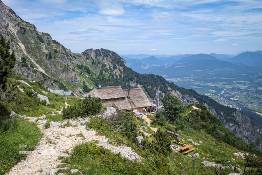 Rückblick zur Toni-Lenz-Hütte. Foto: Maresa Brandner