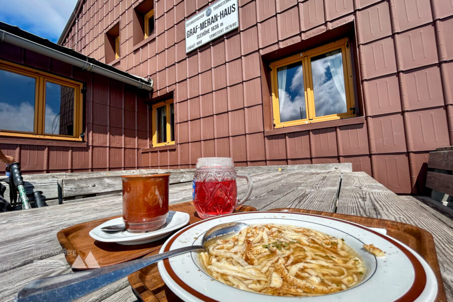 Pause-Jause-Graf-Meran-Haus. Foto Veronika Schöll