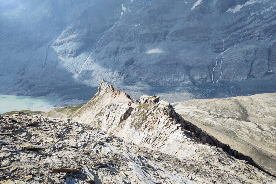 Rückblick auf den S-Grat. Foto: Karl Plohovich