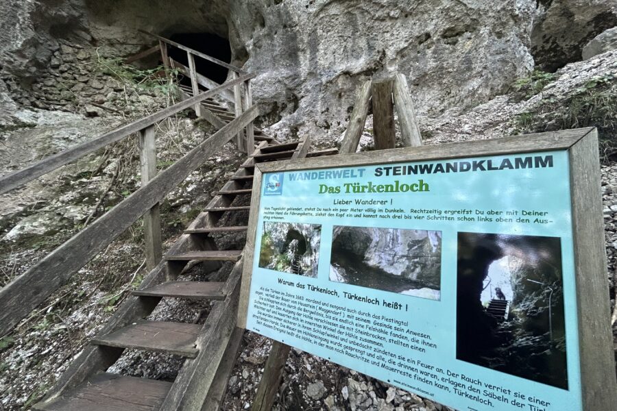 Eingang zum Türkenloch. Foto Veronika Schöll